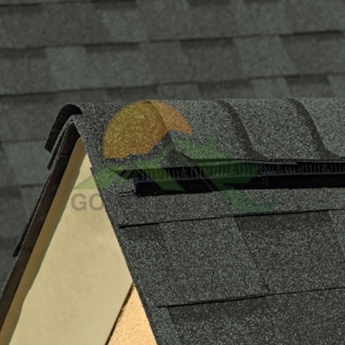 Na zdjęciu widoczny gont kalenicowy Shadow Ridge i gonty bitumiczne Landmark w kolorze Colonial Slate.jpg