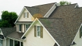 Dach pokryty gontem bitumicznym marki CertainTeed model Landmark w kolorze Weathered Wood.jpg